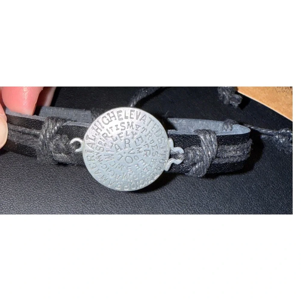 Free Vibes Bracelet Set Mens OS New Black Faux Leather Braided Medallion 4pc